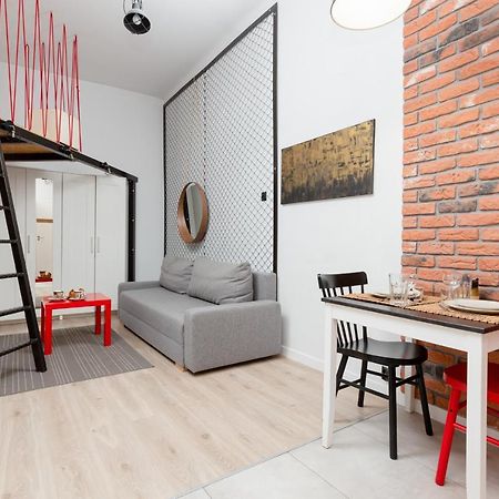 Downtown Studio Apartment Poznanska By Renters ワルシャワ エクステリア 写真