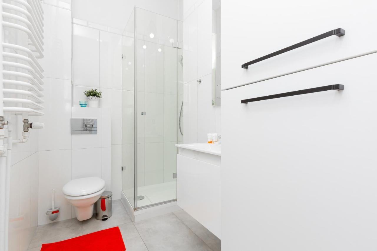 Downtown Studio Apartment Poznanska By Renters ワルシャワ エクステリア 写真