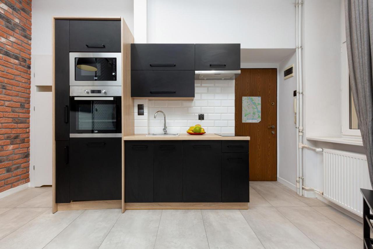 Downtown Studio Apartment Poznanska By Renters ワルシャワ エクステリア 写真