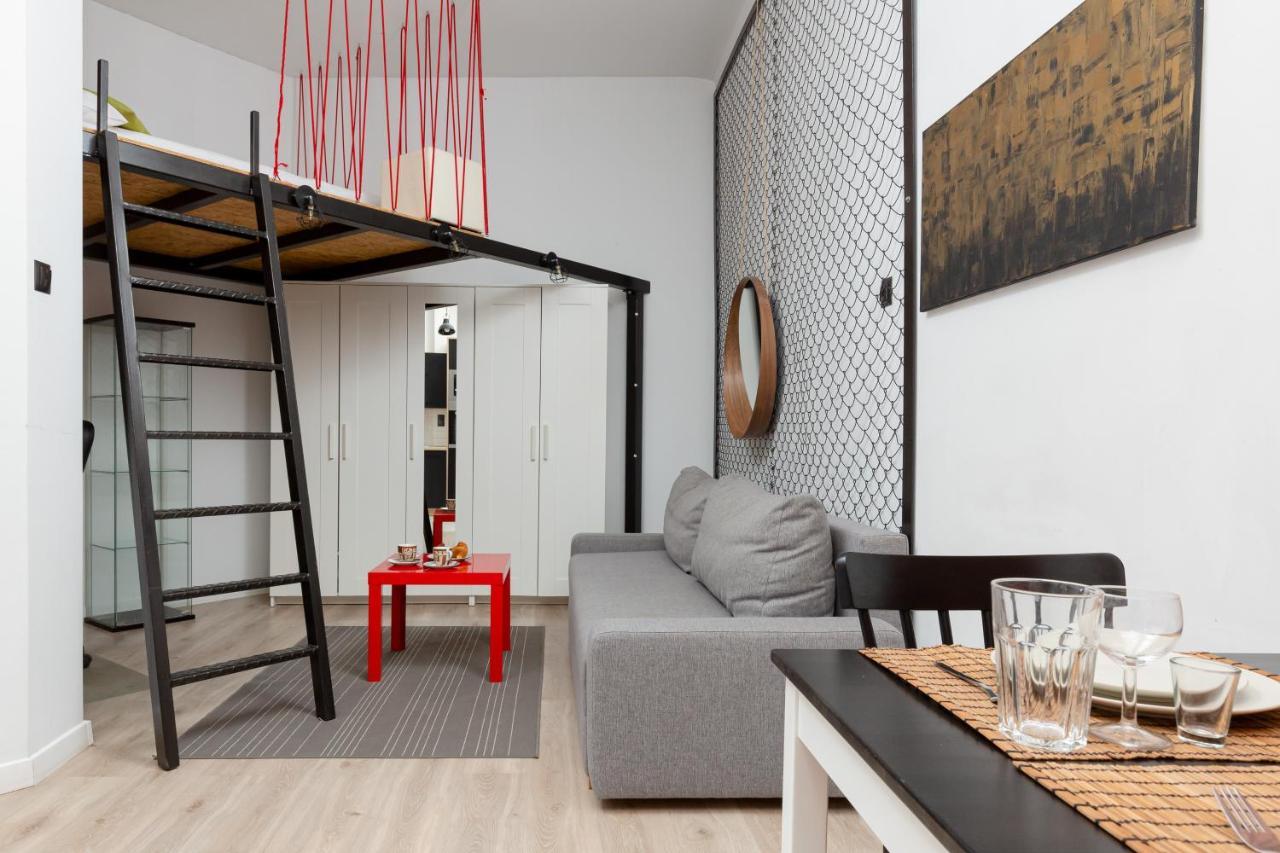 Downtown Studio Apartment Poznanska By Renters ワルシャワ エクステリア 写真