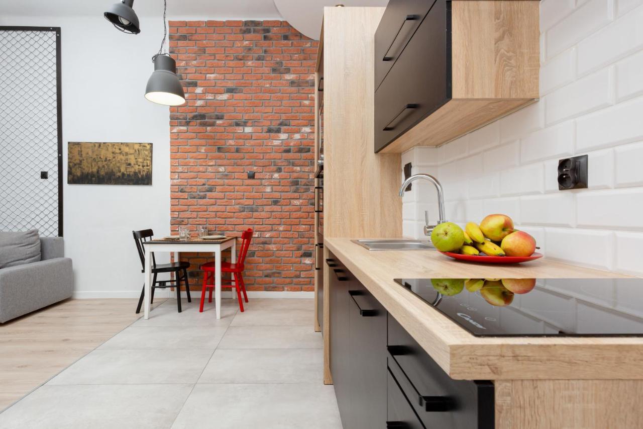 Downtown Studio Apartment Poznanska By Renters ワルシャワ エクステリア 写真